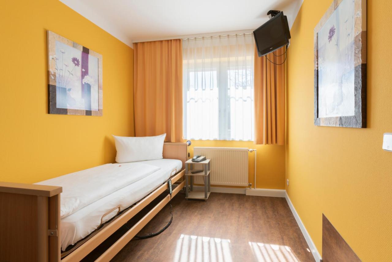 Hotel Mit-Mensch Βερολίνο Εξωτερικό φωτογραφία