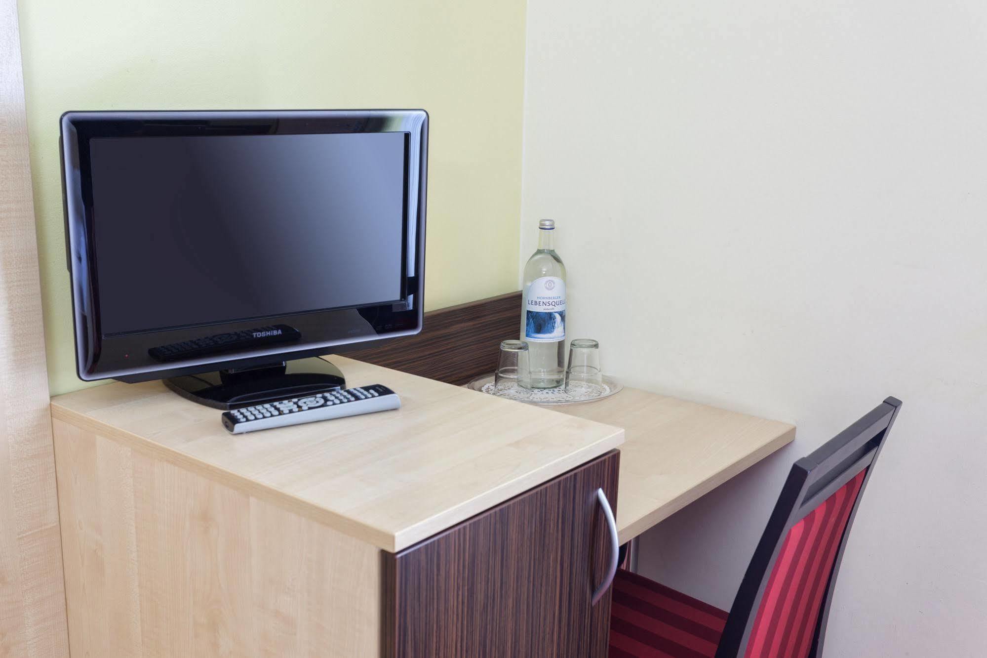 Hotel Mit-Mensch Βερολίνο Εξωτερικό φωτογραφία